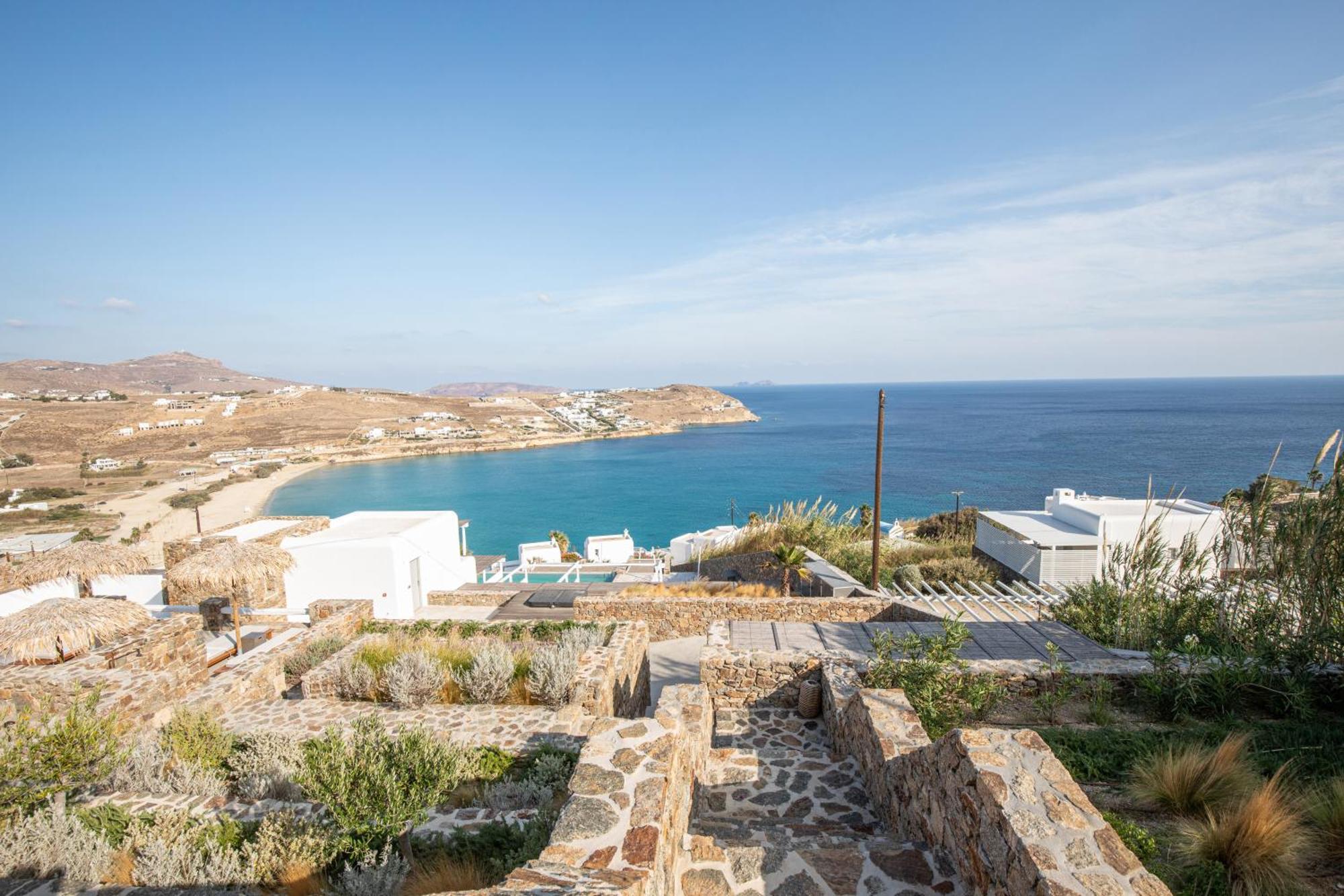 The Summit Of Mykonos Bed & Breakfast 4*