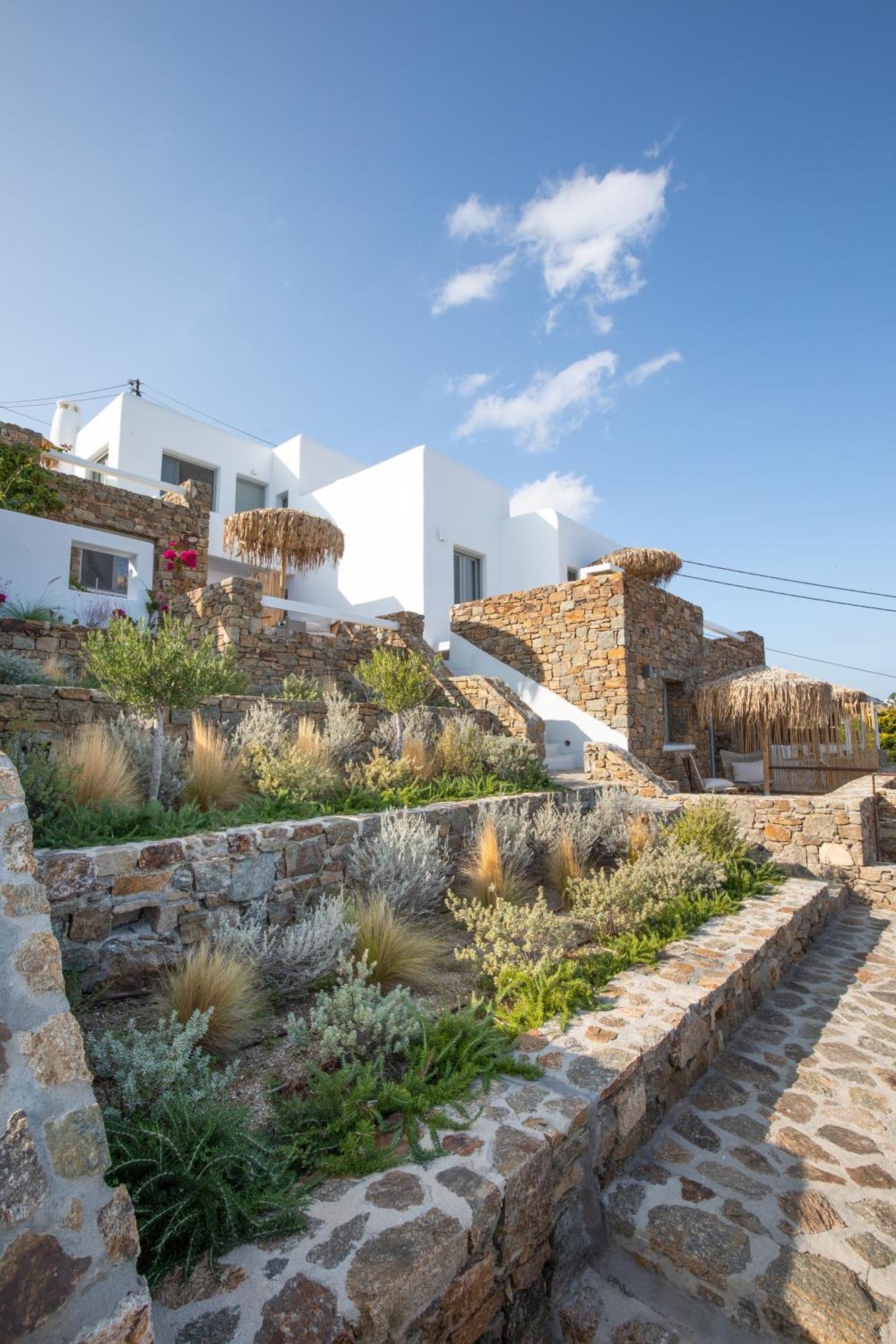 The Summit Of Mykonos Bed & Breakfast 4*
