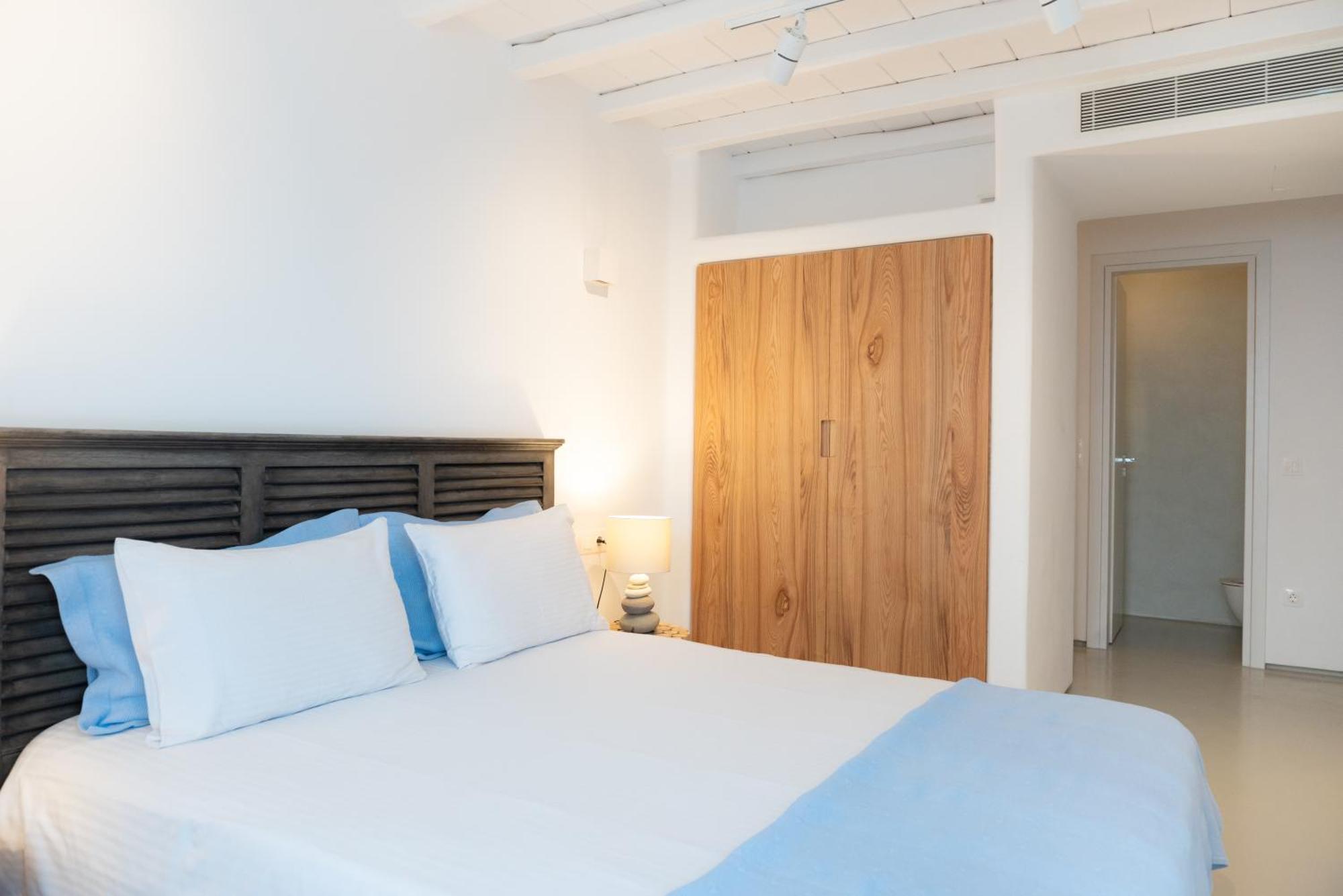 The Summit Of Mykonos Bed & Breakfast 4*